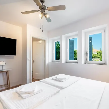 Apartment Near Old Town, Free Parking & Huge Garden Dubrovnik Exterior photo
