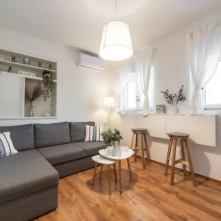 Apartment Near Old Town, Free Parking & Huge Garden Dubrovnik Exterior photo