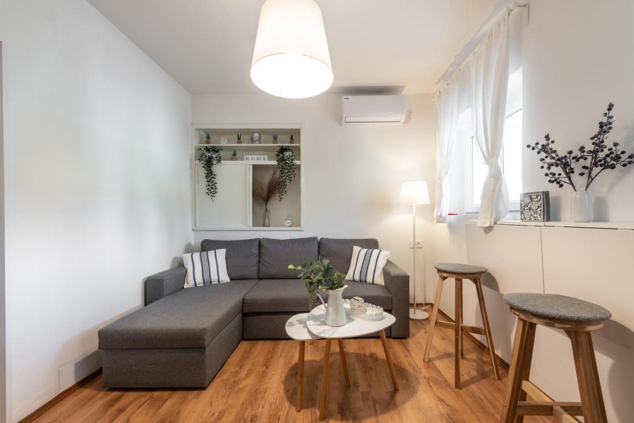 Near Old Town, Free Parking&huge Garden Apartment *